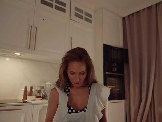 MilaDYstarlig live cam on BongaCams