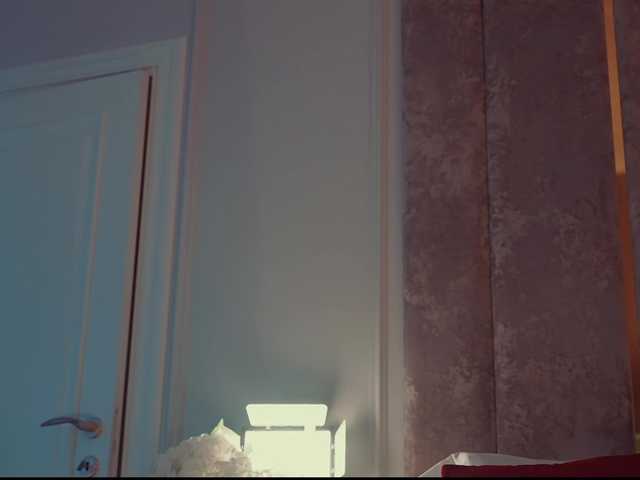 MilaDYstarlig live cam on BongaCams