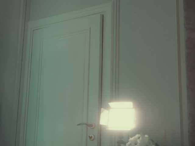 MilaDYstarlig live cam on BongaCams