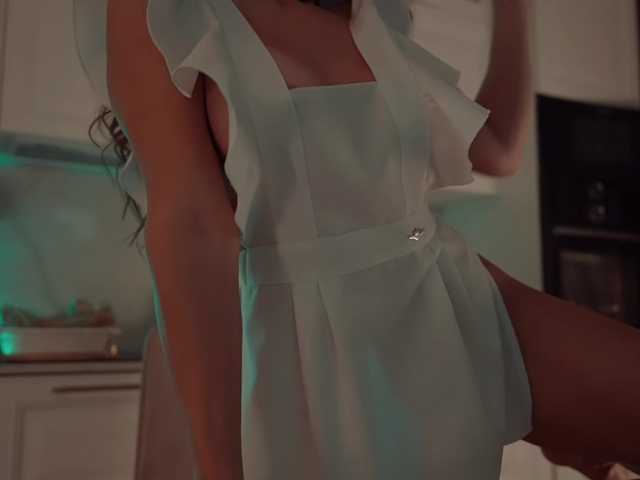 MilaDYstarlig live cam