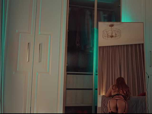 MilaDYstarlig live cam