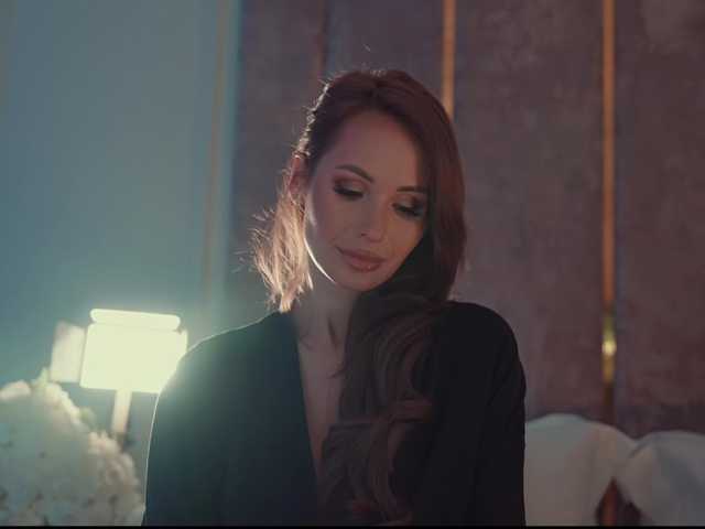 MilaDYstarlig live cam on BongaCams