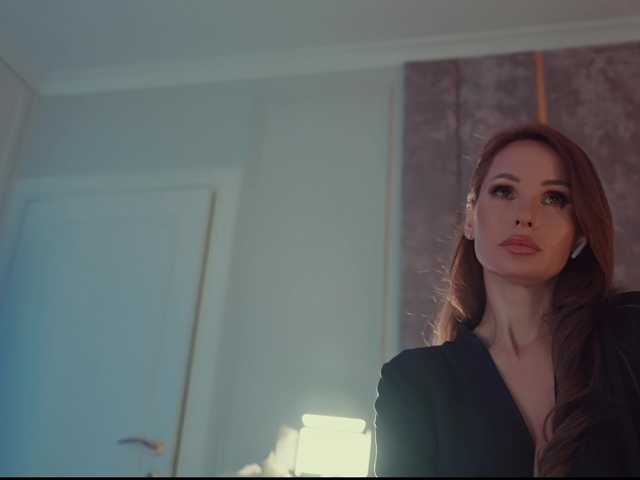 MilaDYstarlig live cam on BongaCams