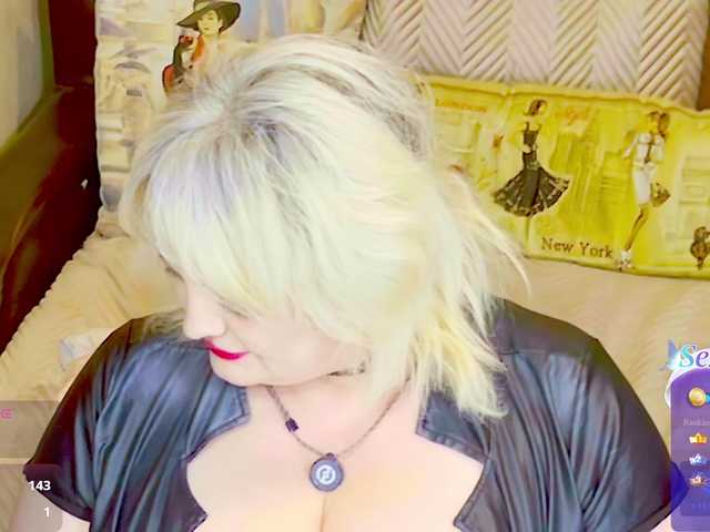 stiphlermom live cam on BongaCams