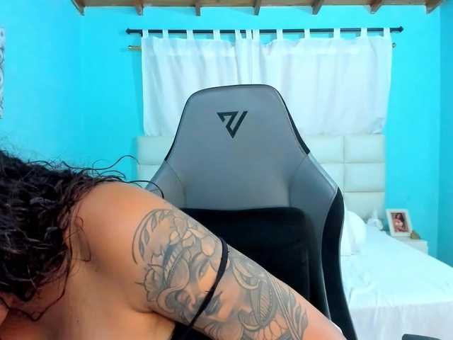 shadiaorozco live webcam show