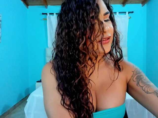 shadiaorozco live cam on BongaCams
