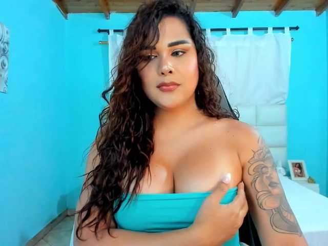 shadiaorozco live webcam show