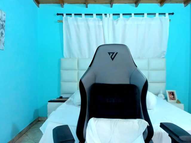 shadiaorozco live webcam show
