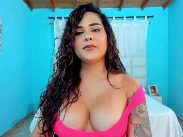 shadiaorozco webcam