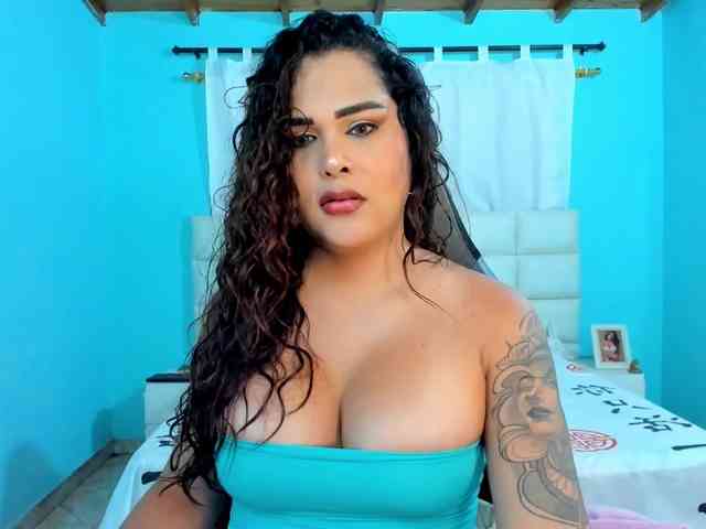 shadiaorozco webcam