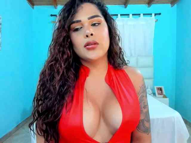 Model: shadiaorozco