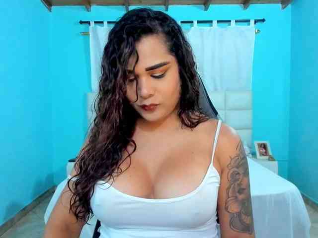 Modelo: shadiaorozco