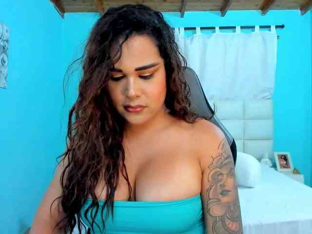 shadiaorozco webcam