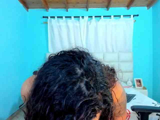 Model: shadiaorozco