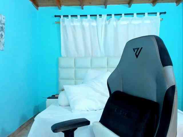shadiaorozco webcam