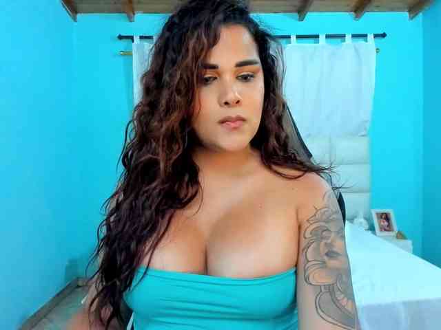 shadiaorozco webcam
