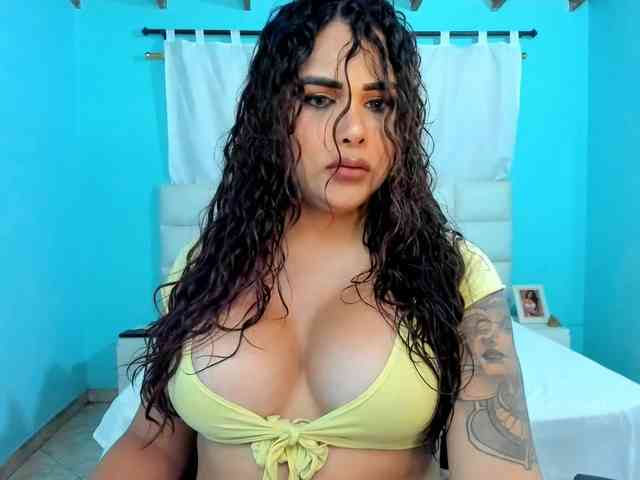 shadiaorozco webcam