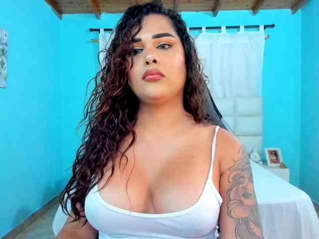 Modelo: shadiaorozco