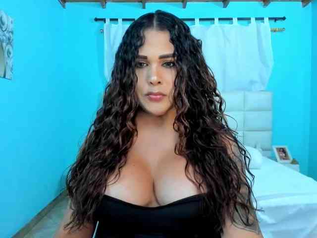 shadiaorozco webcam