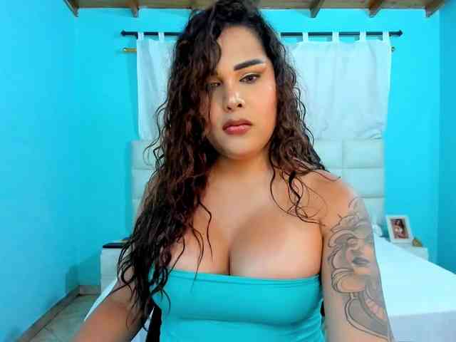Modelo: shadiaorozco