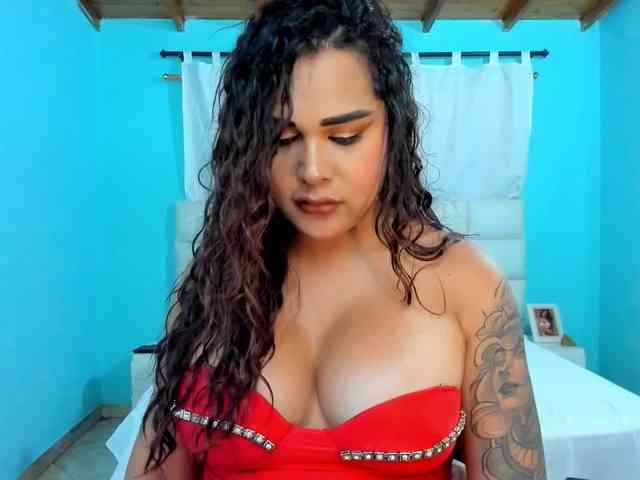 shadiaorozco webcam