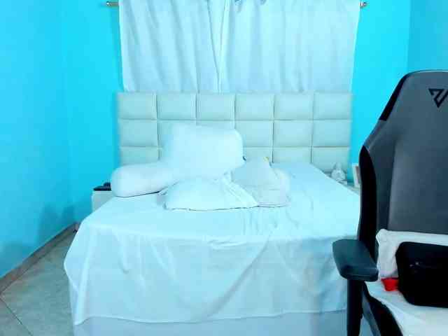 shadiaorozco webcam