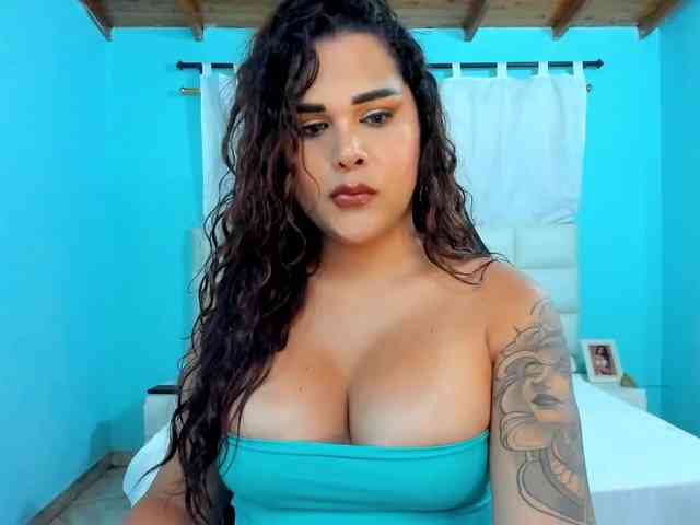 Modelo: shadiaorozco