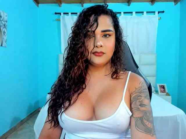Modelo: shadiaorozco
