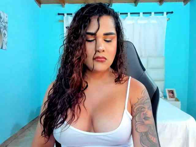 shadiaorozco webcam