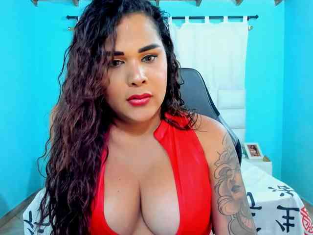 Model: shadiaorozco