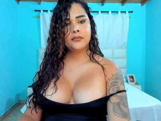 Modelo: shadiaorozco