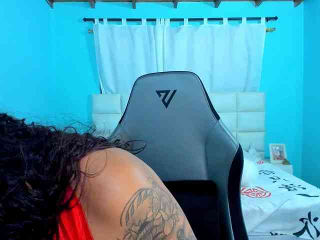 shadiaorozco webcam