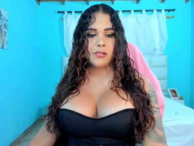 shadiaorozco webcam