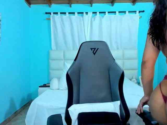 shadiaorozco webcam