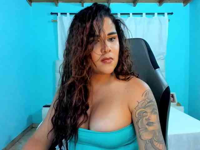 shadiaorozco webcam