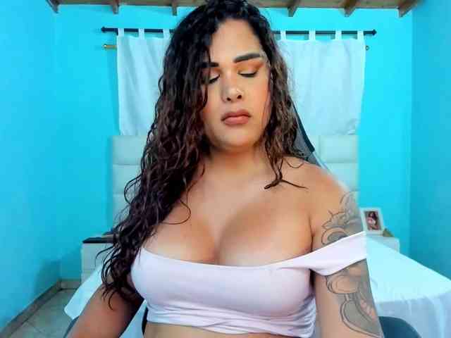 shadiaorozco webcam