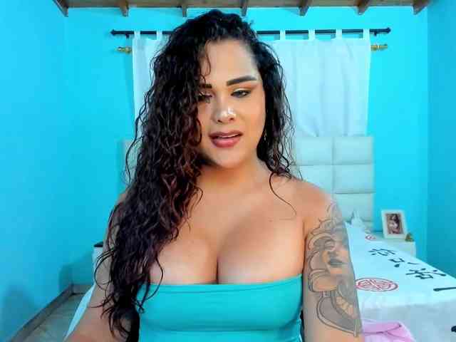 Modelo: shadiaorozco