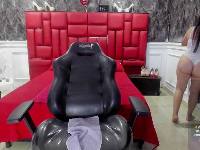 ladyxmilf live sex show