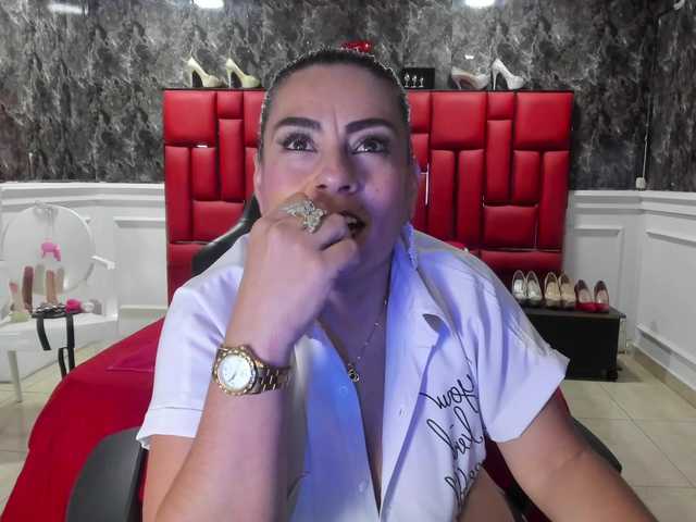 ladyxmilf live sex show