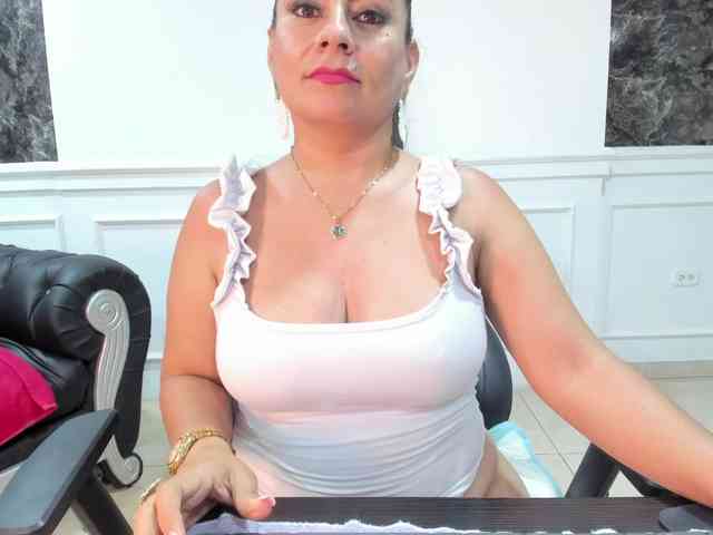 Ladyxmilf webcam