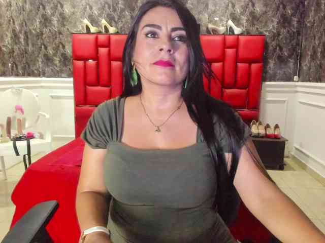 Ladyxmilf webcam