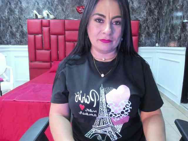 Ladyxmilf webcam