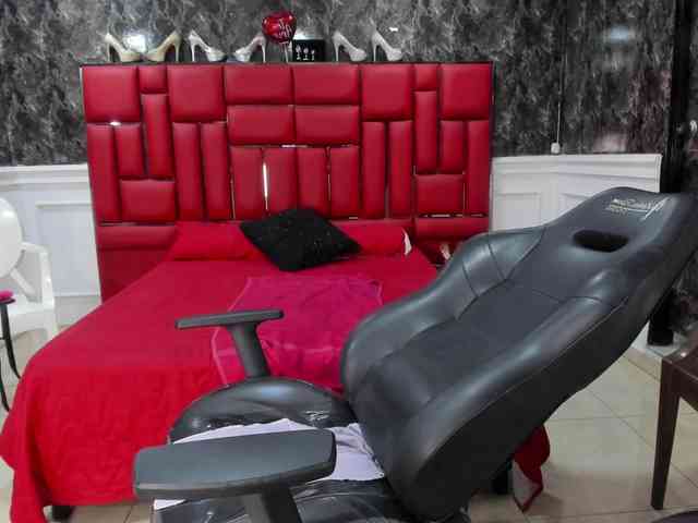 Ladyxmilf webcam
