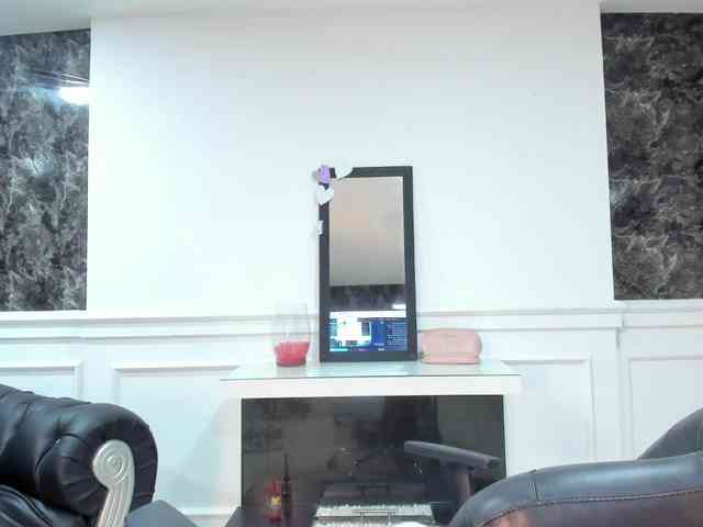 Ladyxmilf webcam