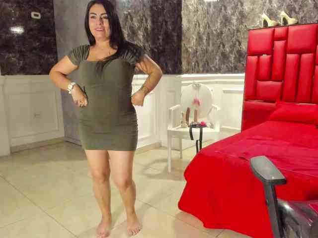 ladyxmilf's live room