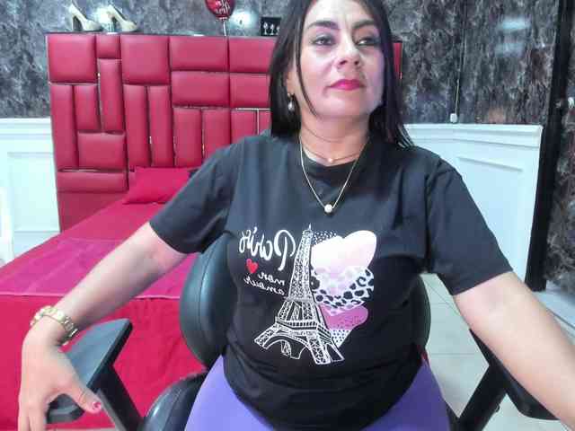 Ladyxmilf webcam