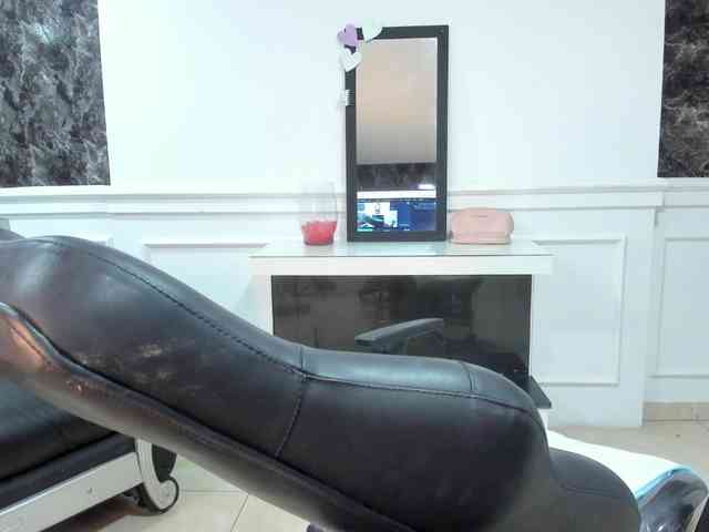 Ladyxmilf webcam