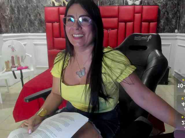 Ladyxmilf webcam