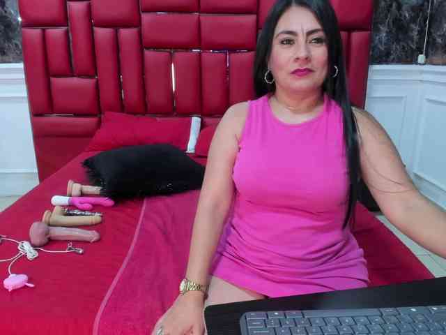 Ladyxmilf webcam