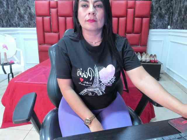 Ladyxmilf webcam